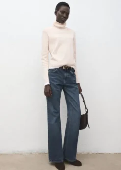 Turtleneck knitted sweater