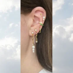 Twirl Pearl Stud