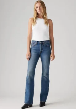 Wedgie Bootcut Jeans