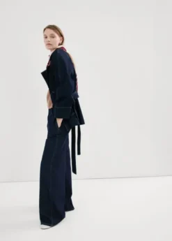 Wide leg mid-rise jeans