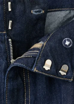 Wide leg mid-rise jeans