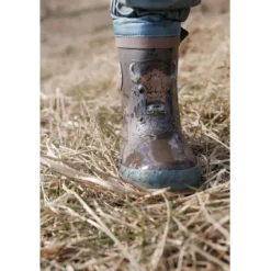 Winter Wellies - 3D