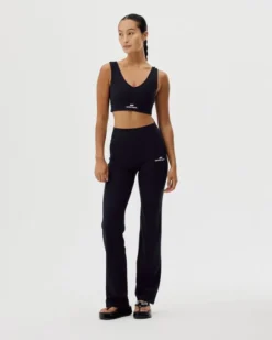 Wmns Active V-Neck Bra