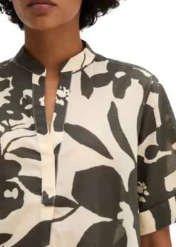 Woven Blouses Shortsleeve