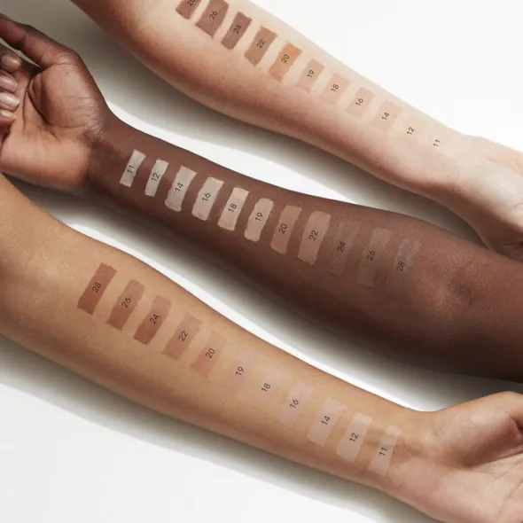 X-Ceptional Wear Make-up